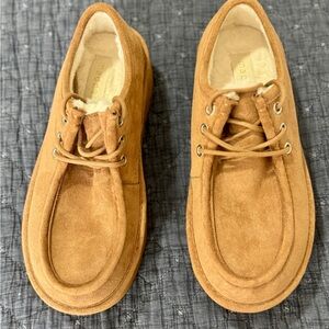 Women’s Madden Girl Tan Suede platform shoes. Size 7. Excellent condition.